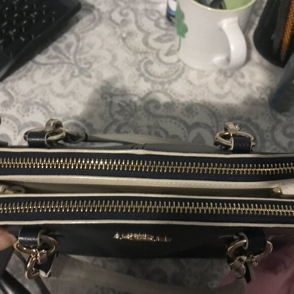 High Quality leather Navy blue Coach purse - Picture 2 of 4